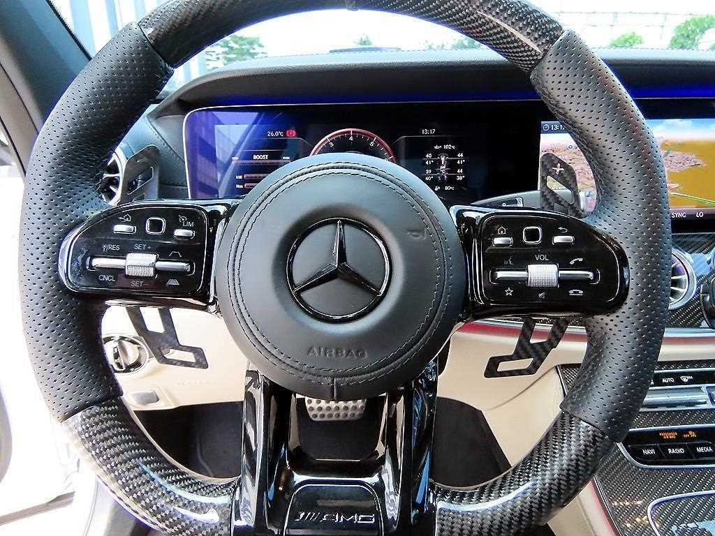벤츠 E 클래스 E-클래스 W213 E63 AMG 4MATIC+ 이미지 8