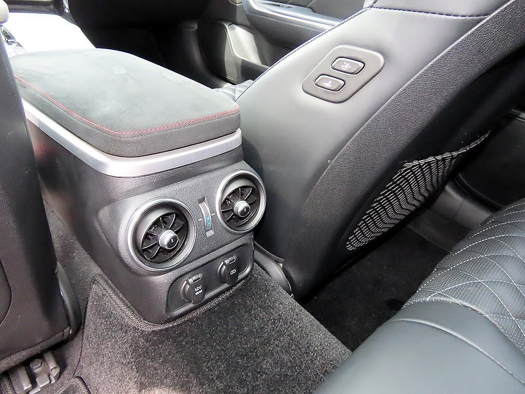 기아 스팅어 스팅어 마이스터 AWD 3.3 GT 마스터즈 터보 패키지 이미지 16