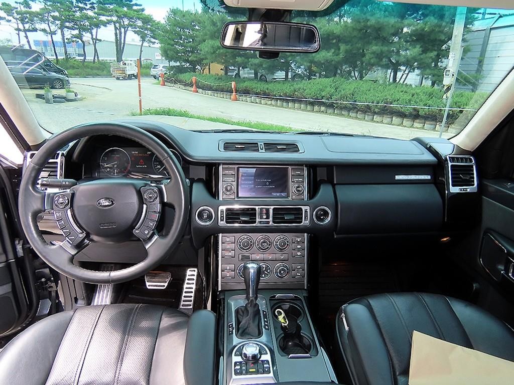 랜드로버 레인지로버 V8 5.0 VOGUE 이미지 8