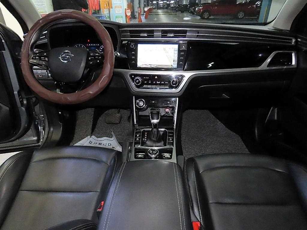 KG모빌리티(쌍용) 코란도 뷰티풀코란도 4WD 가솔린 1.5 C5 플러스 이미지 10
