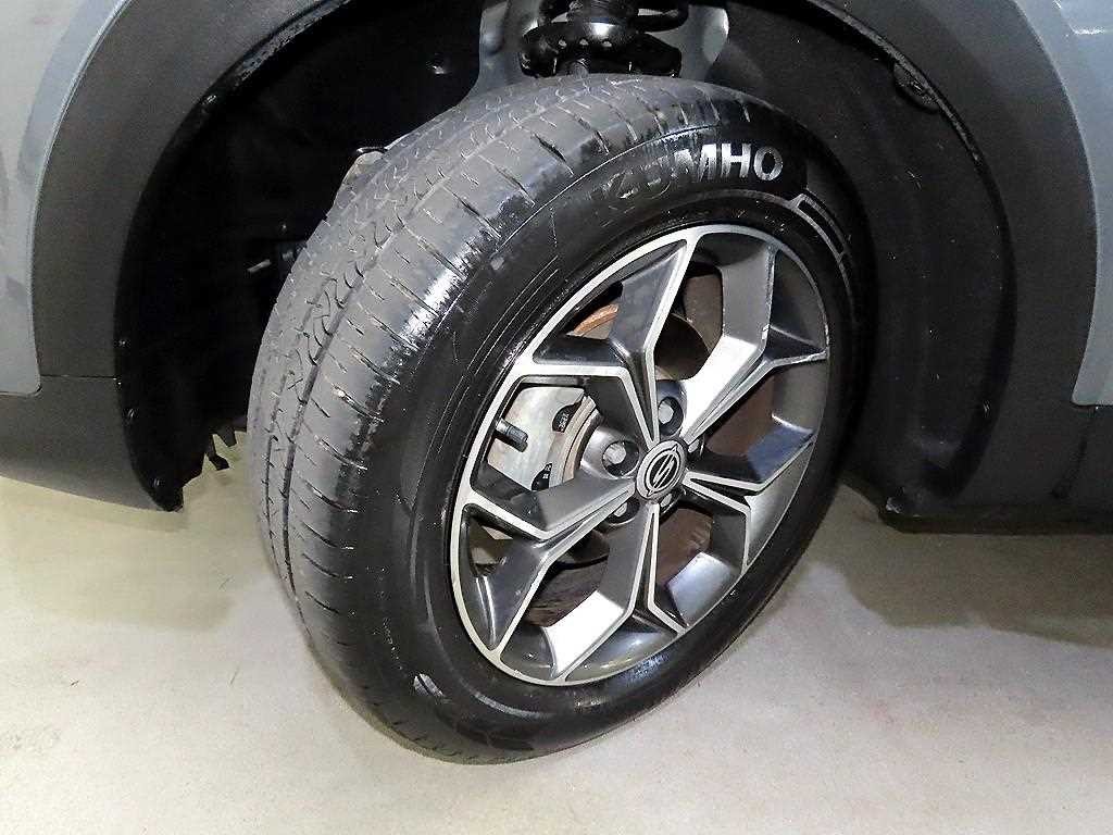 KG모빌리티(쌍용) 코란도 뷰티풀코란도 4WD 가솔린 1.5 C5 플러스 이미지 20