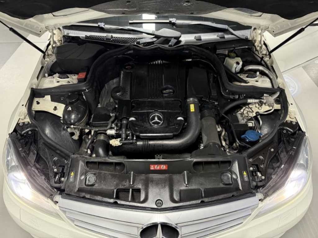 벤츠 C 클래스 C클래스 W204 C200 CGI 아방가르드 이미지 20