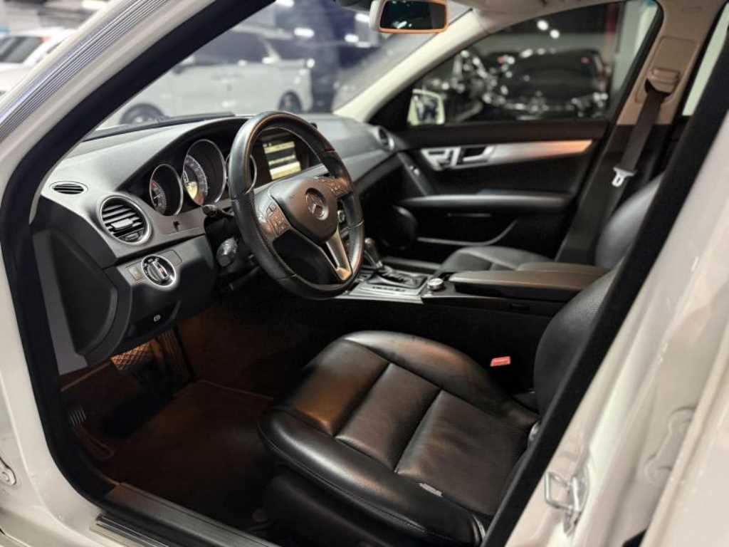 벤츠 C 클래스 C클래스 W204 C200 CGI 아방가르드 이미지 6