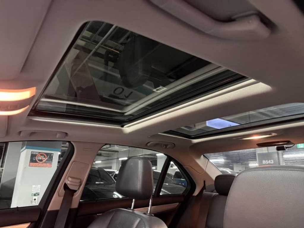벤츠 C 클래스 C클래스 W204 C200 CGI 아방가르드 이미지 7