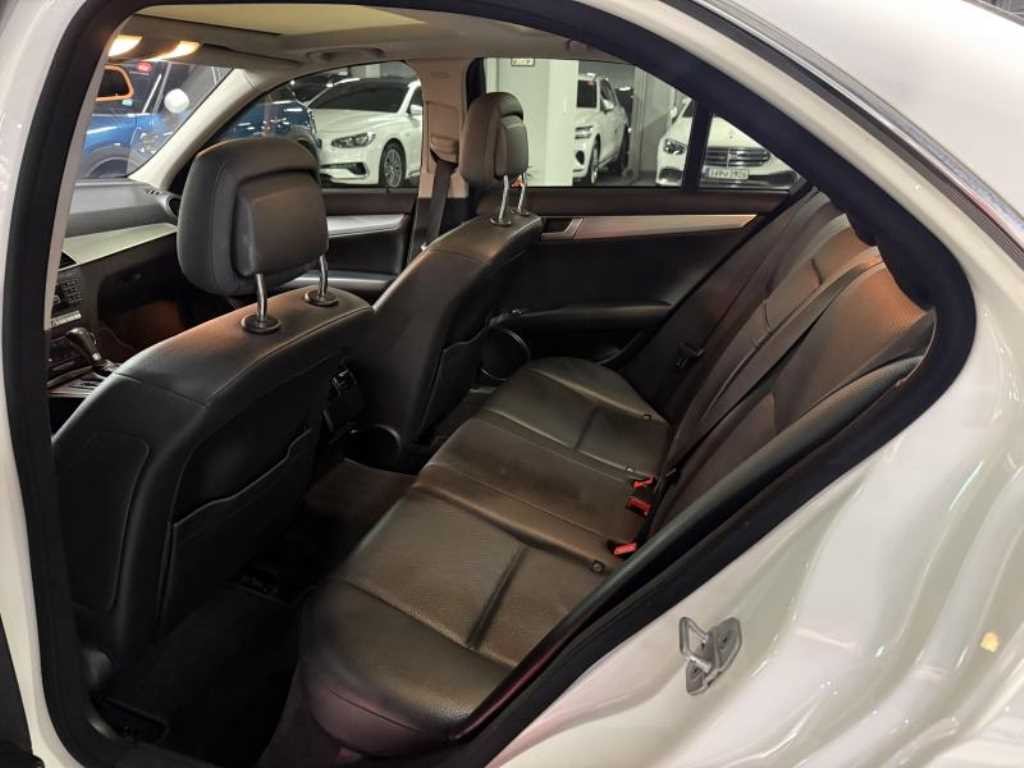 벤츠 C 클래스 C클래스 W204 C200 CGI 아방가르드 이미지 8