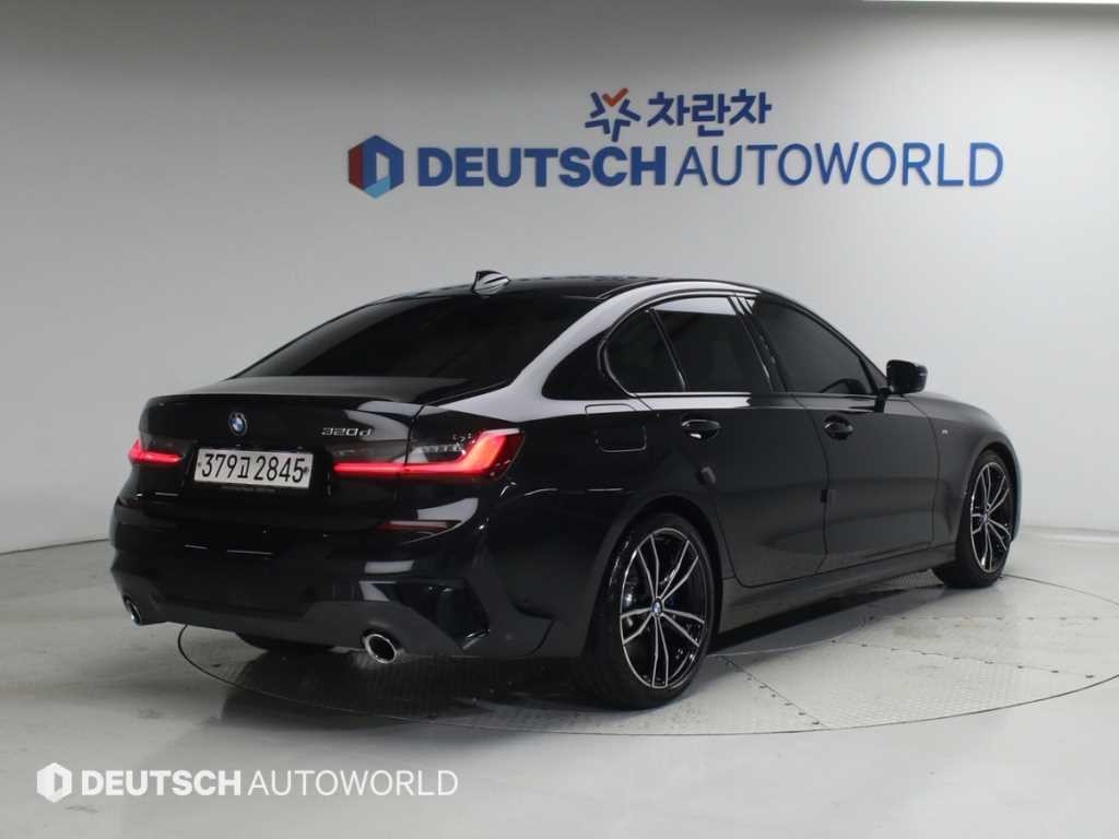 BMW 3시리즈 3시리즈 (G20) 320d M 스포츠 이미지 2