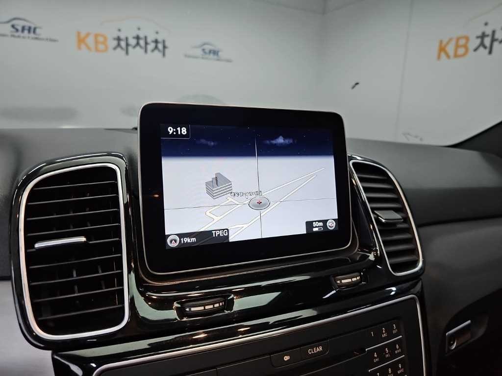 벤츠 GLE 클래스 GLE 클래스 W166 GLE 350 d 4MATIC 이미지 15