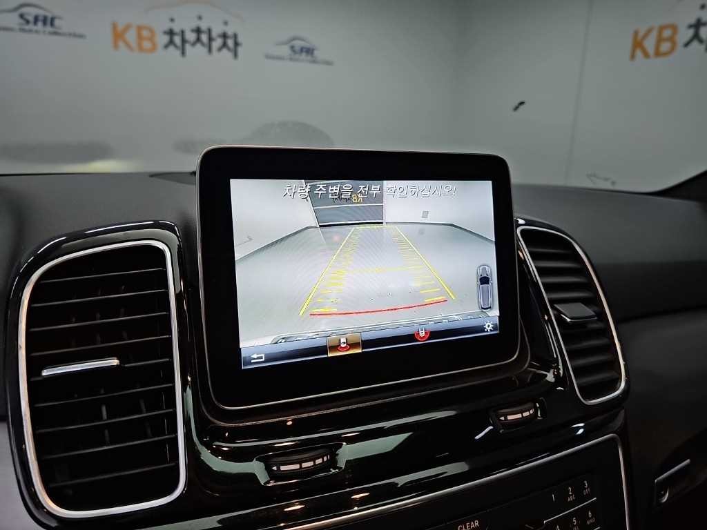 벤츠 GLE 클래스 GLE 클래스 W166 GLE 350 d 4MATIC 이미지 16