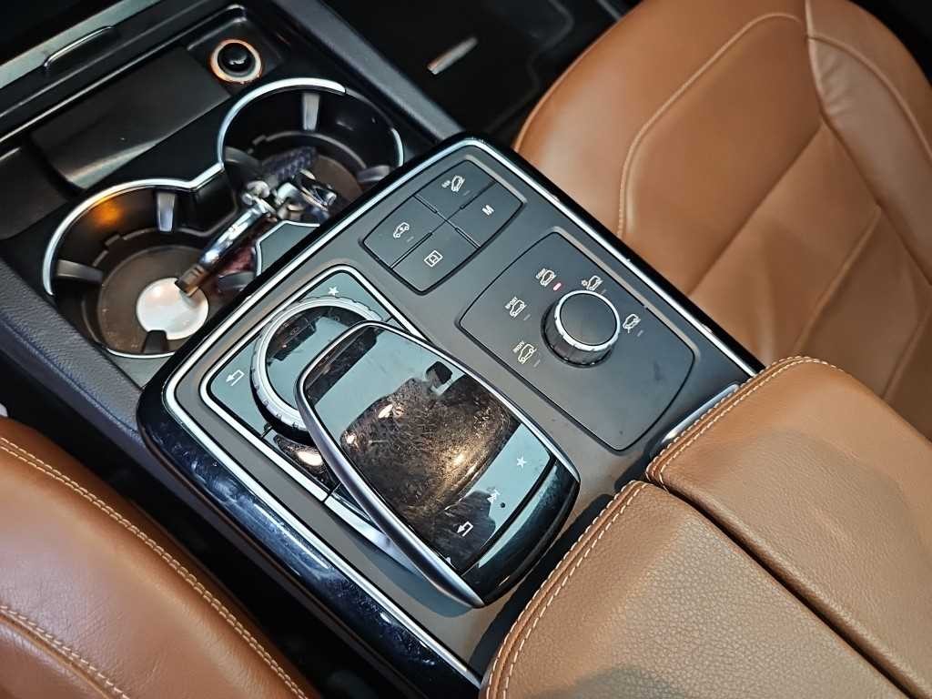 벤츠 GLE 클래스 GLE 클래스 W166 GLE 350 d 4MATIC 이미지 17