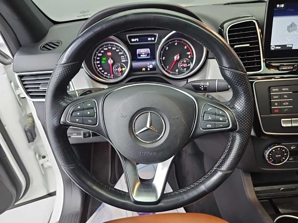 벤츠 GLE 클래스 GLE 클래스 W166 GLE 350 d 4MATIC 이미지 9
