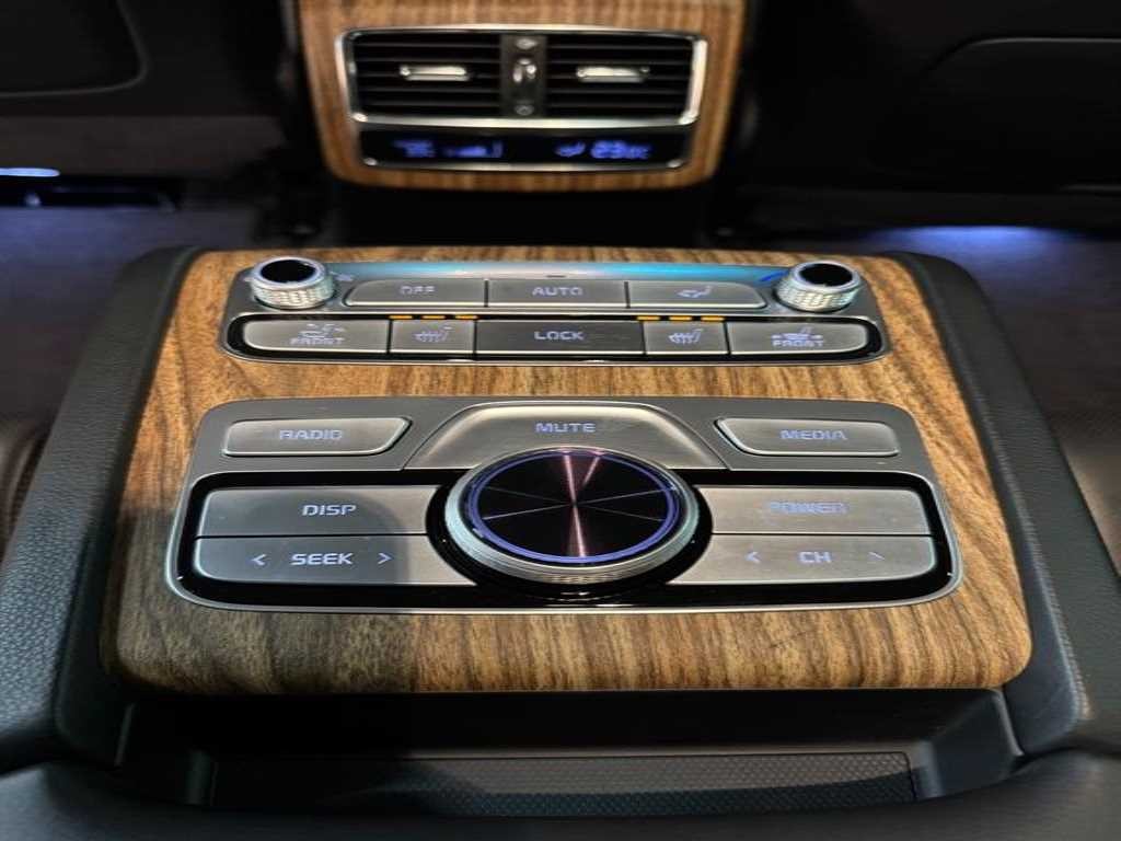 기아 K9 더 뉴 K9 2세대 3.8 GDI 2WD 플래티넘 이미지 18