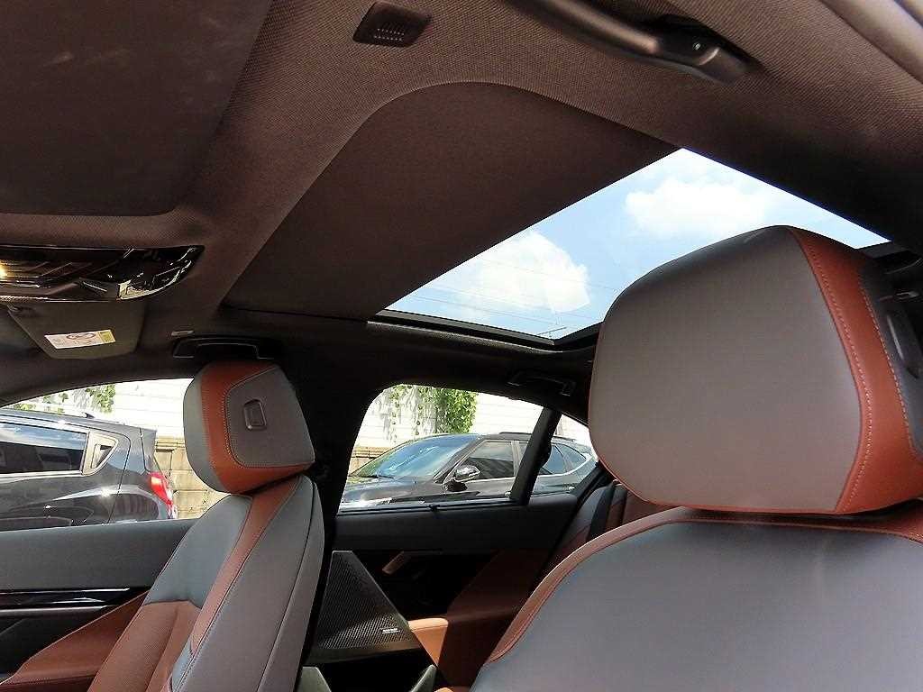 BMW 5시리즈 5시리즈 (G60) 530i xDrive M 스포츠 이미지 17