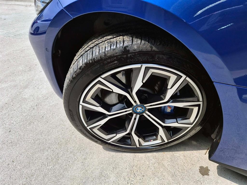 BMW i4 eDrive 40 M 스포츠 프로 이미지 20
