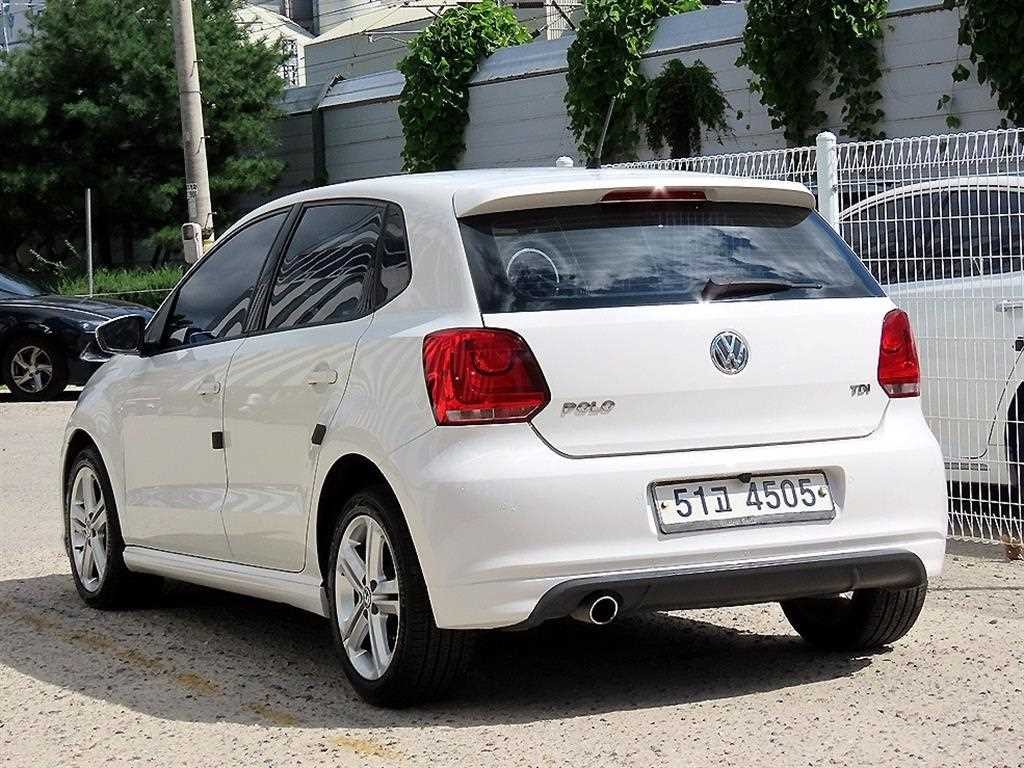 폭스바겐 폴로 1.6 TDI R-LINE 이미지 3