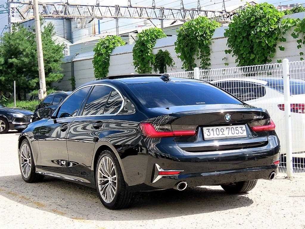 BMW 3시리즈 3시리즈 (G20) 320d M 스포츠 이미지 3