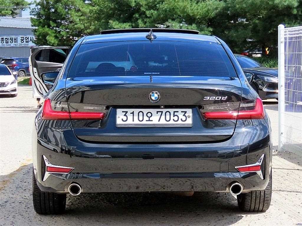 BMW 3시리즈 3시리즈 (G20) 320d M 스포츠 이미지 4
