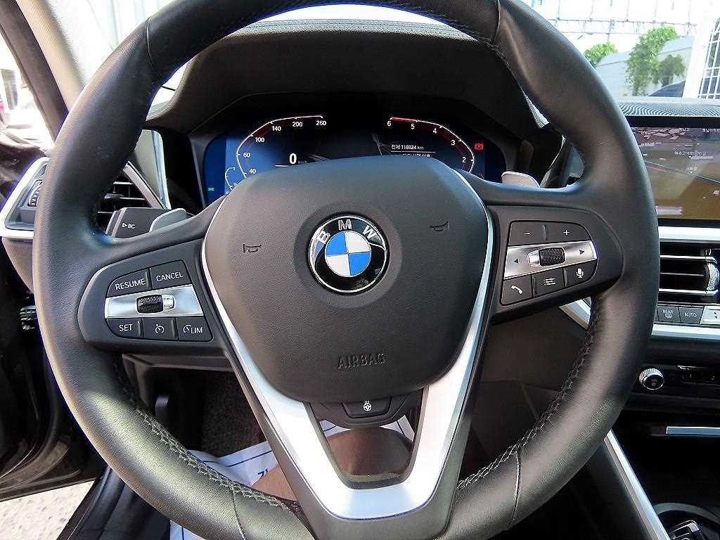 BMW 3시리즈 3시리즈 (G20) 320d M 스포츠 이미지 8