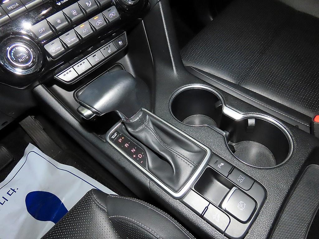 기아 스포티지 스포티지 더 볼드 2.0 가솔린 2WD 시그니처 이미지 12