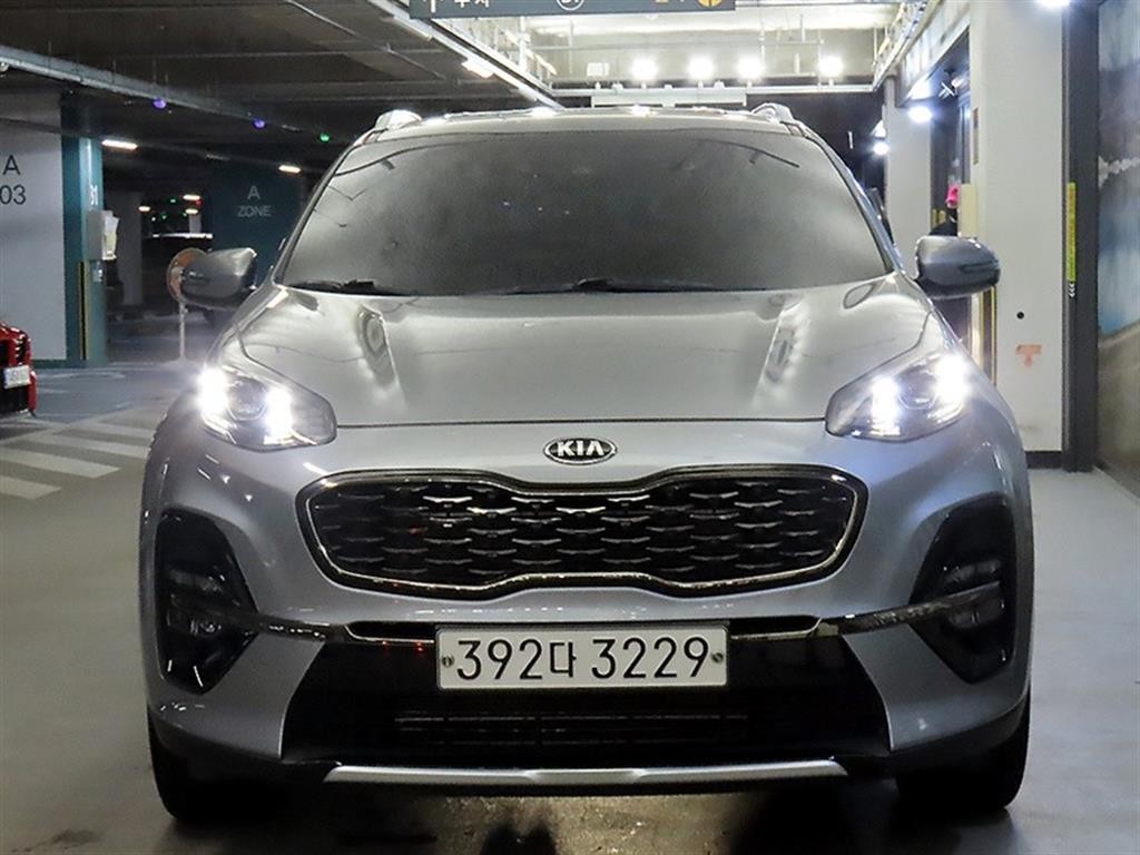 기아 스포티지 스포티지 더 볼드 2.0 가솔린 2WD 시그니처 이미지 2