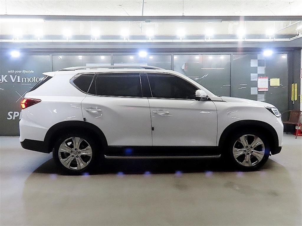 KG모빌리티(쌍용) 렉스턴 올 뉴 렉스턴 (Y450) 디젤 2.2 4WD 마스터 이미지 3