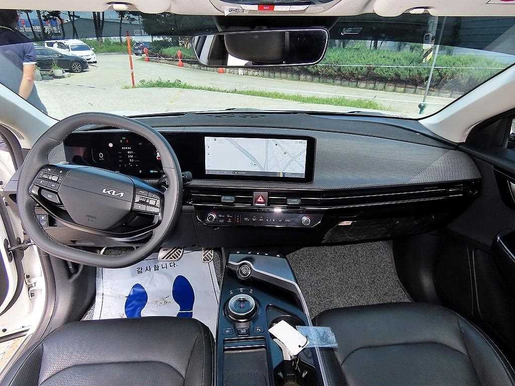 기아 EV6 더 뉴 EV6 롱레인지 4WD 어스 이미지 7