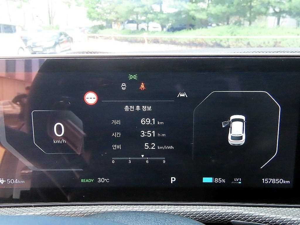 기아 EV6 더 뉴 EV6 롱레인지 4WD 어스 이미지 9