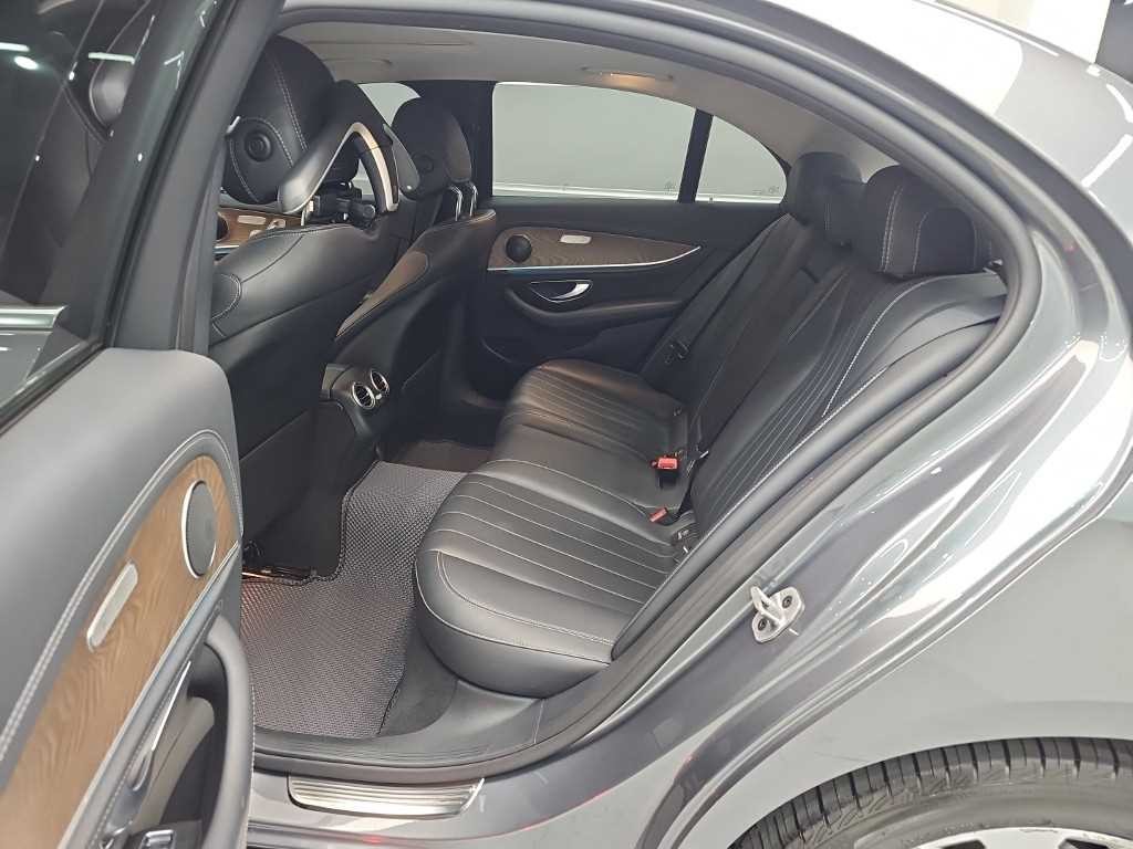 벤츠 E 클래스 E-클래스 W213 E220d 익스클루시브 이미지 12