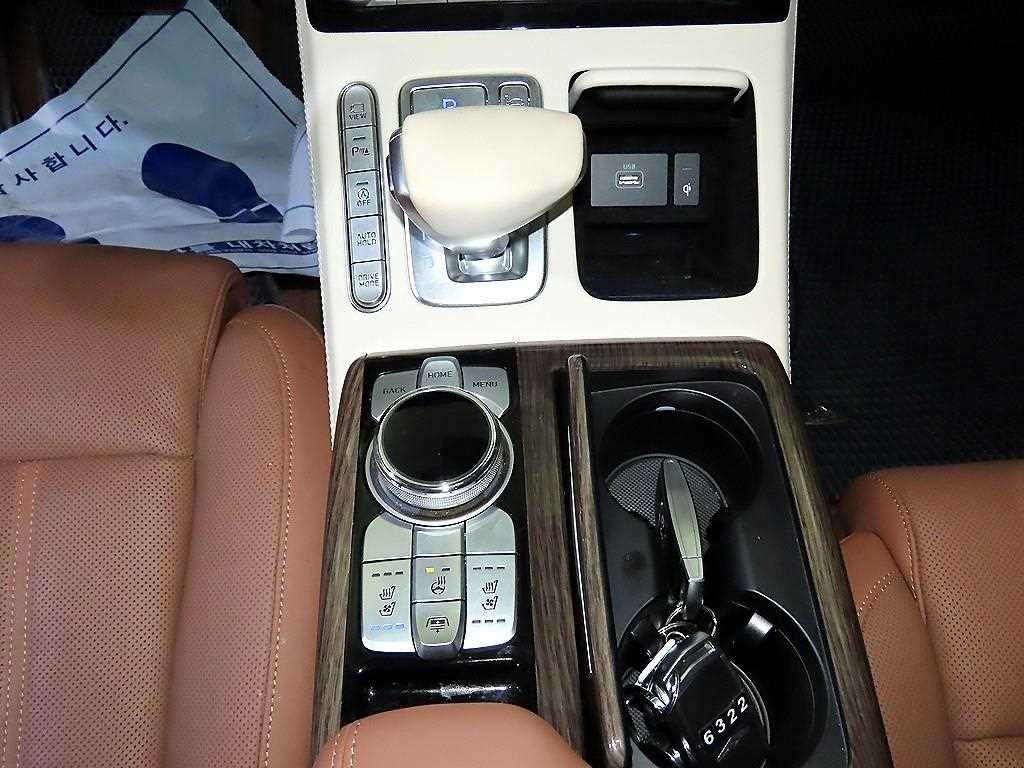제네시스 G90 3.8 GDI AWD 럭셔리 이미지 12