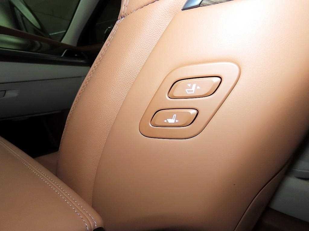 제네시스 G90 3.8 GDI AWD 럭셔리 이미지 16