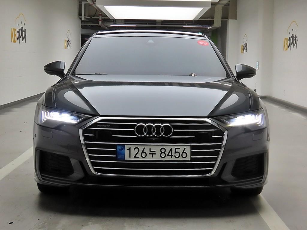 아우디 A6 A6 (C8) 45 TFSI 프리미엄 이미지 1