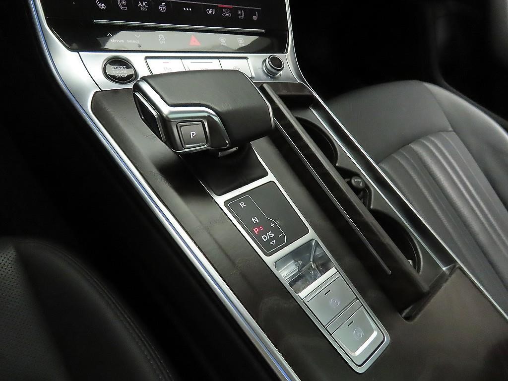 아우디 A6 A6 (C8) 45 TFSI 프리미엄 이미지 10