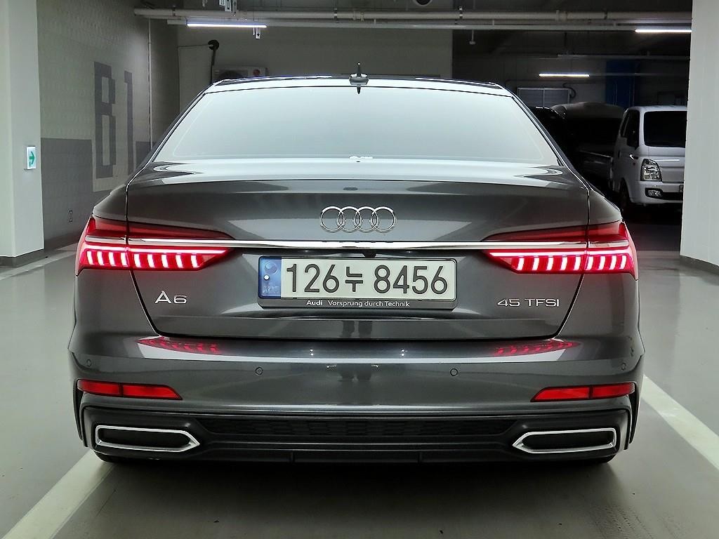 아우디 A6 A6 (C8) 45 TFSI 프리미엄 이미지 3