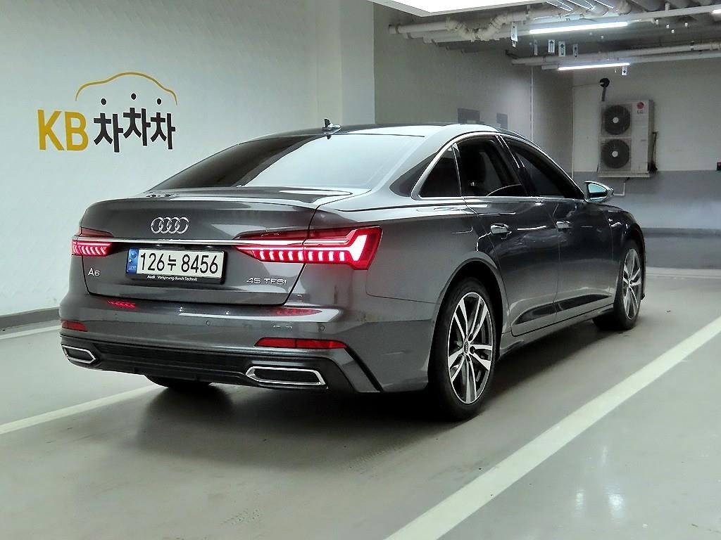 아우디 A6 A6 (C8) 45 TFSI 프리미엄 이미지 4