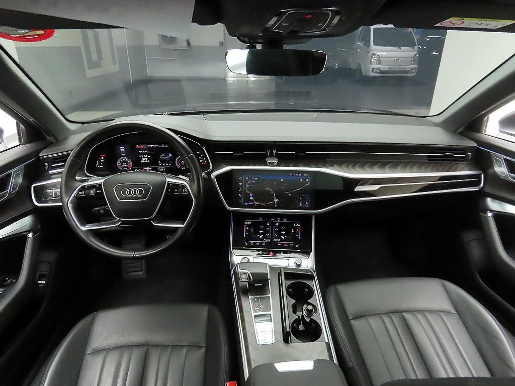 아우디 A6 A6 (C8) 45 TFSI 프리미엄 이미지 8