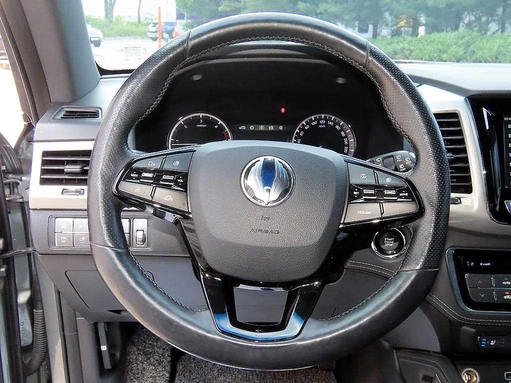 KG모빌리티(쌍용) 렉스턴 G4렉스턴 디젤 2.2 4WD 마제스티 이미지 8