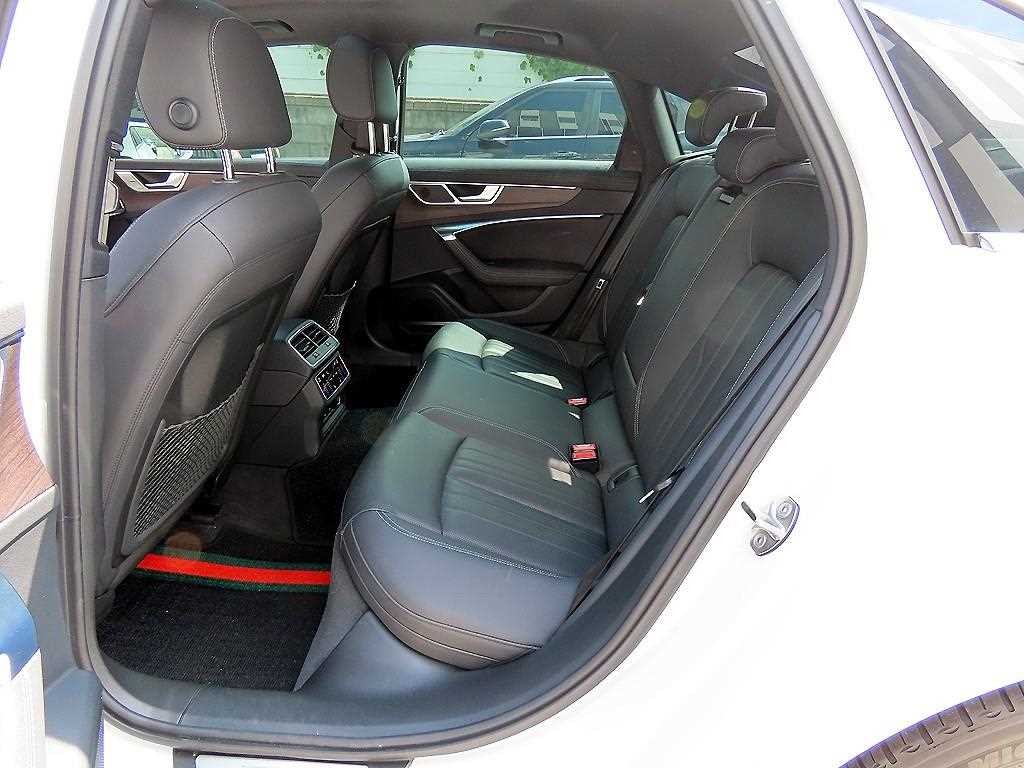아우디 A6 A6 (C8) 45 TDI 콰트로 프리미엄 이미지 6