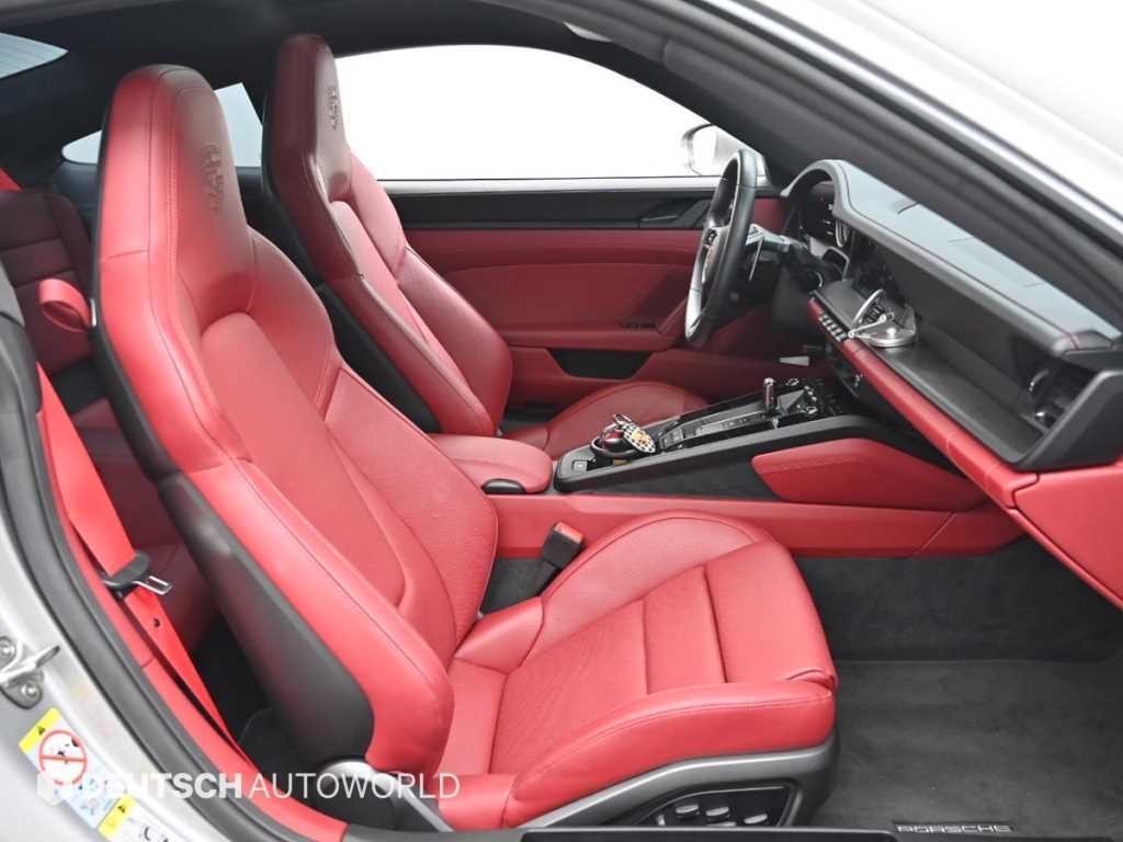 포르쉐 911 911(992) 카레라 4 GTS 이미지 10
