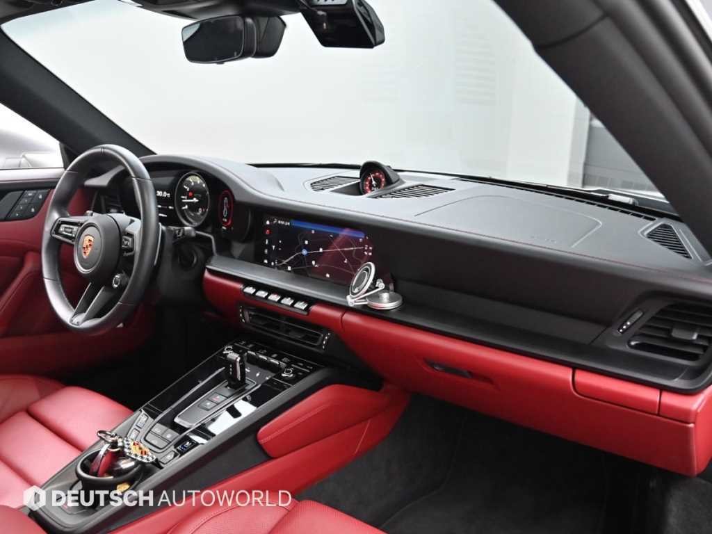 포르쉐 911 911(992) 카레라 4 GTS 이미지 7