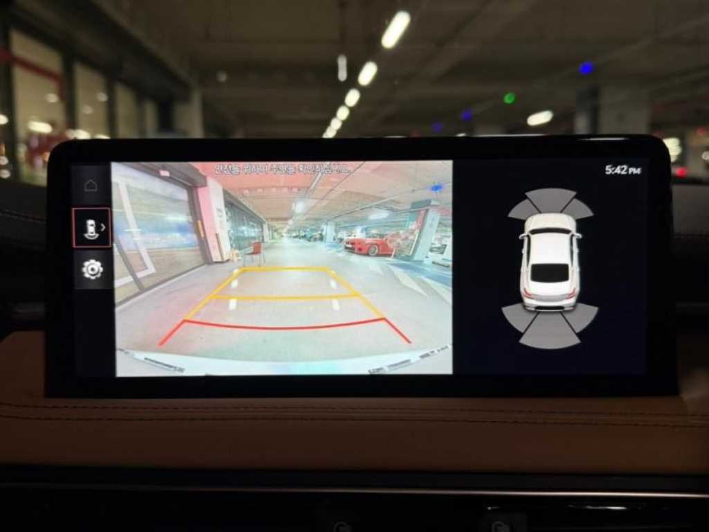 제네시스 G70 더 뉴 G70 가솔린 2.0T 4WD 이미지 12