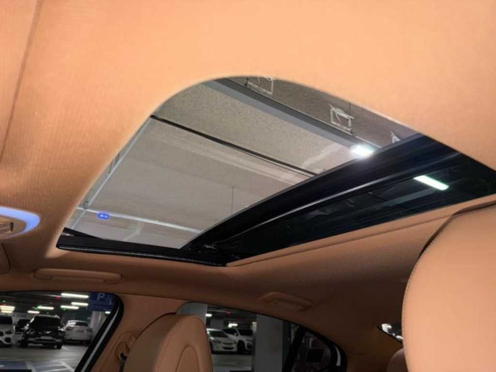 제네시스 G70 더 뉴 G70 가솔린 2.0T 4WD 이미지 14
