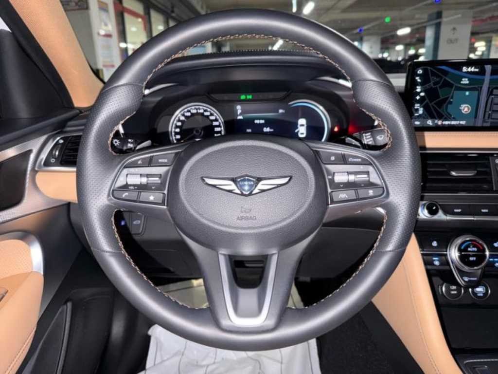 제네시스 G70 더 뉴 G70 가솔린 2.0T 4WD 이미지 8