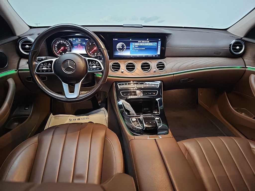 벤츠 E 클래스 E-클래스 W213 E220d 4MATIC 익스클루시브 이미지 7