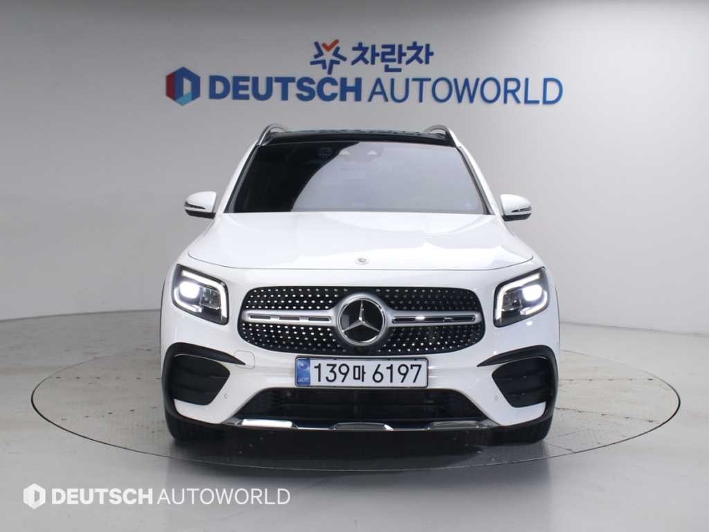 벤츠 GLB 클래스 GLB클래스 X247 GLB 250 4MATIC 이미지 3