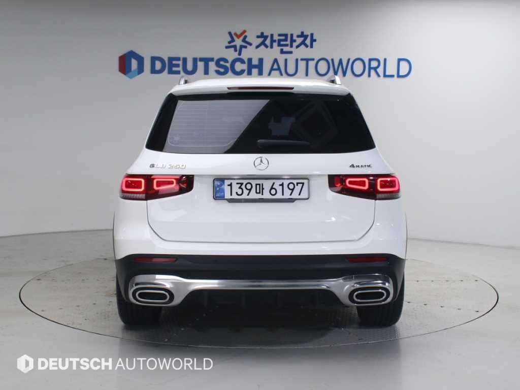 벤츠 GLB 클래스 GLB클래스 X247 GLB 250 4MATIC 이미지 4