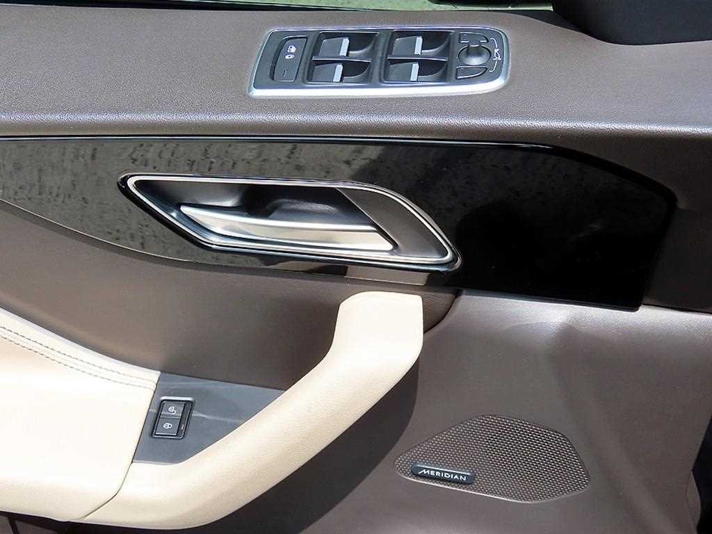 재규어 F-PACE 20d 프레스티지 이미지 11