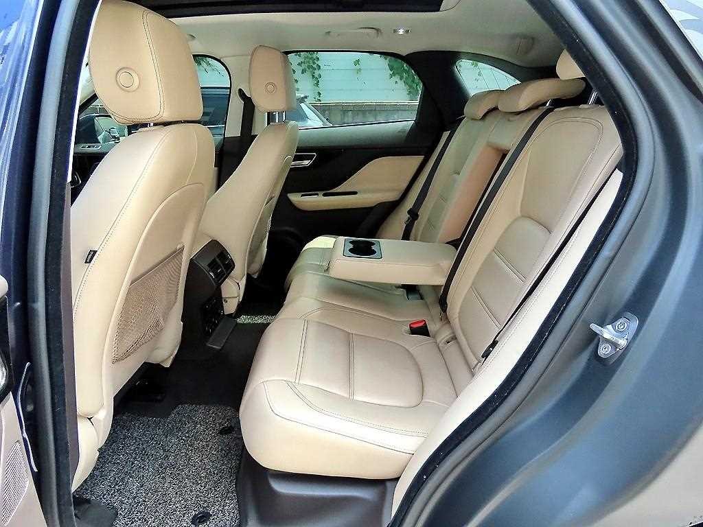 재규어 F-PACE 20d 프레스티지 이미지 6