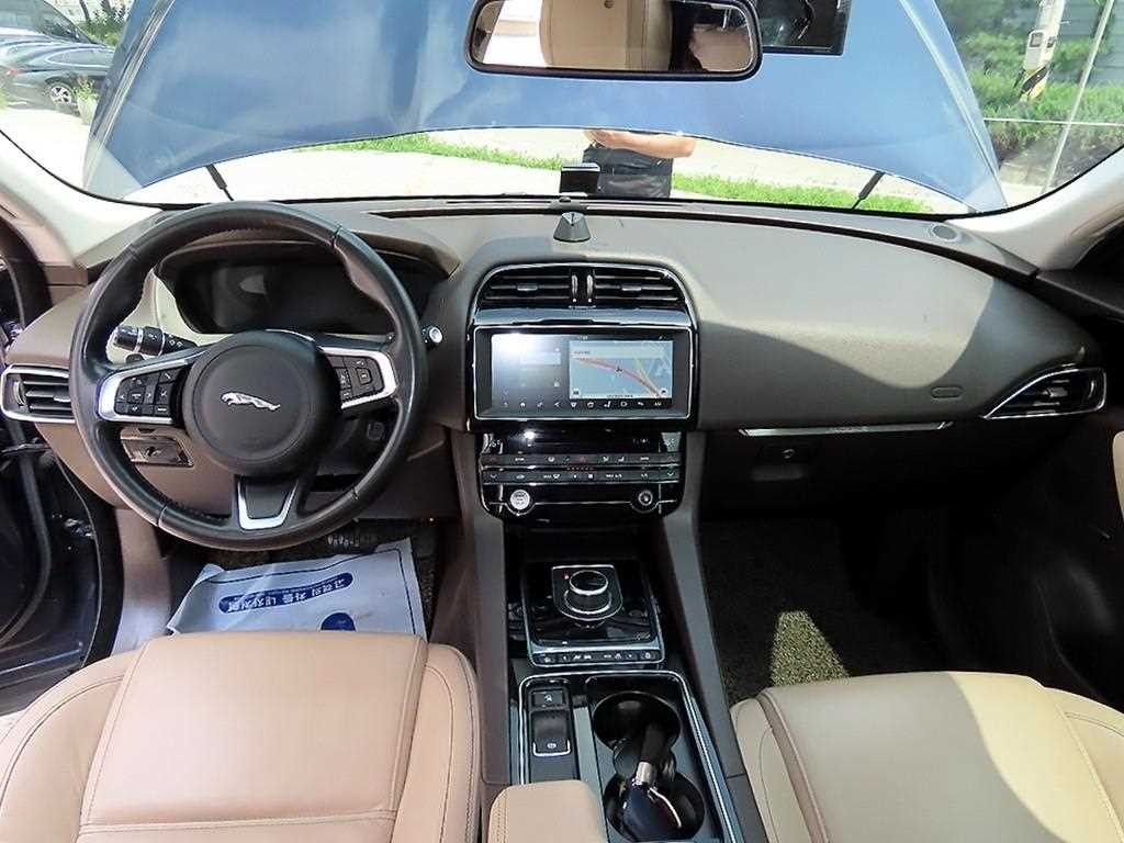재규어 F-PACE 20d 프레스티지 이미지 7