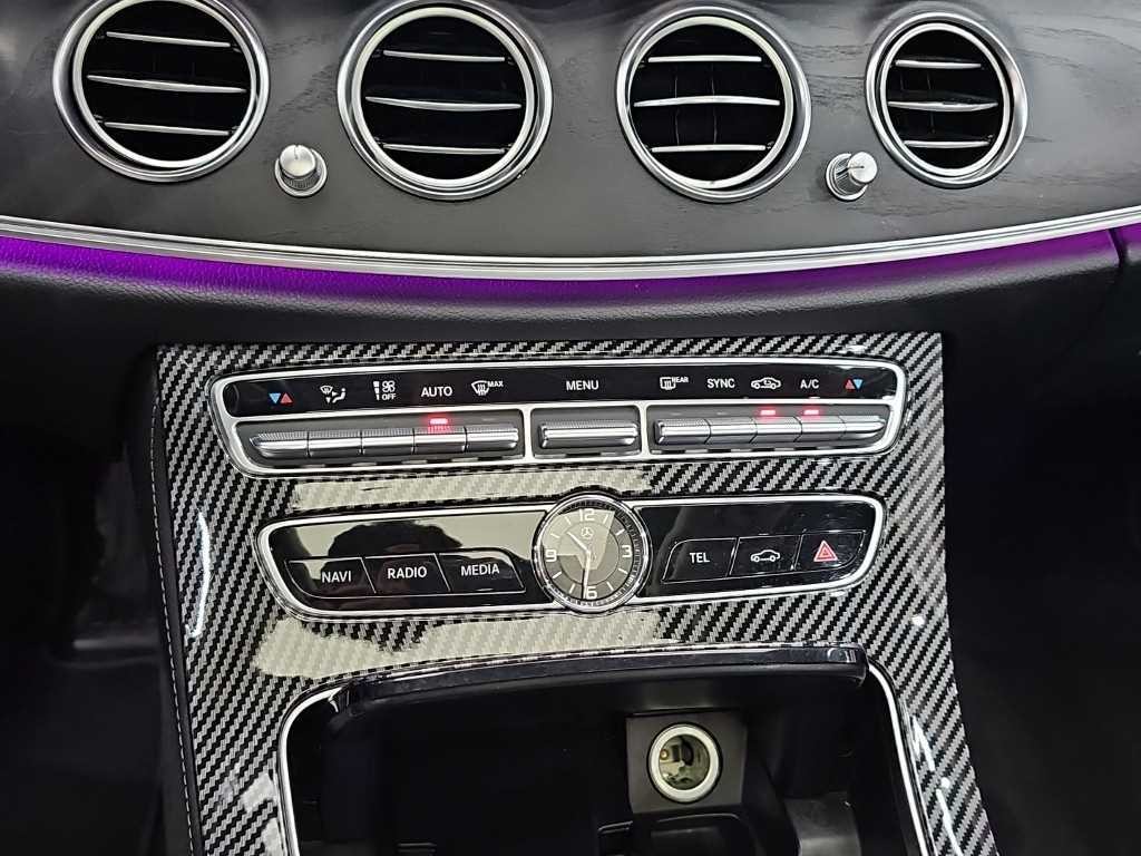벤츠 E 클래스 E-클래스 W213 E300 4MATIC 아방가르드 이미지 10