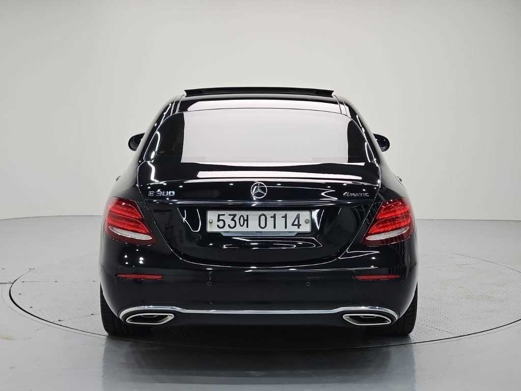 벤츠 E 클래스 E-클래스 W213 E300 4MATIC 아방가르드 이미지 3