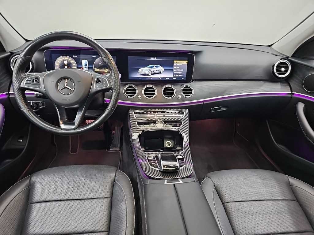 벤츠 E 클래스 E-클래스 W213 E300 4MATIC 아방가르드 이미지 7